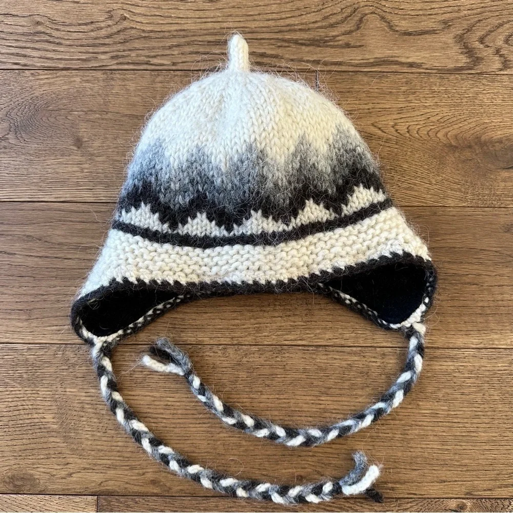 New Pure New Wool Hat Kids Size Handmade Made in Iceland